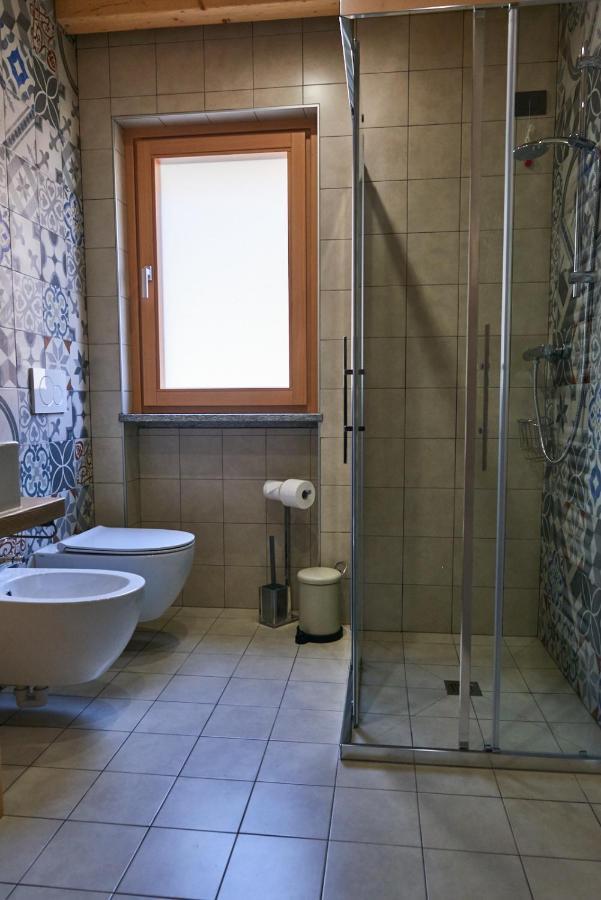 Piodahaus B&B Piedilago エクステリア 写真